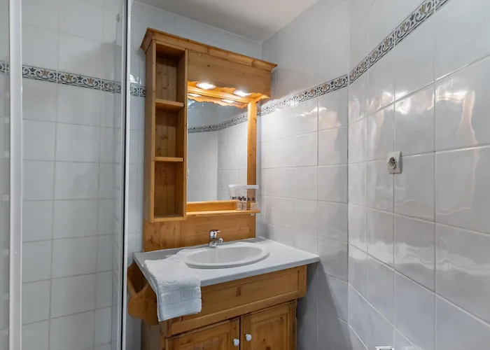 شقة 56m2 Pour 6 Pers Avec Balcon Et Parking - - Fr-1-640-13 *